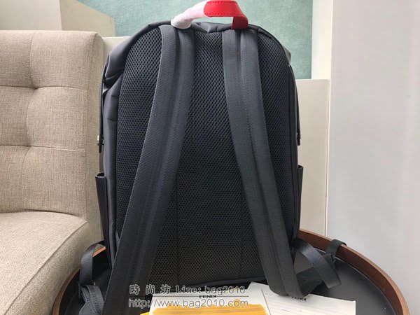 FENDI背包 正面口袋 大背包 芬迪男雙肩包  fdz2081